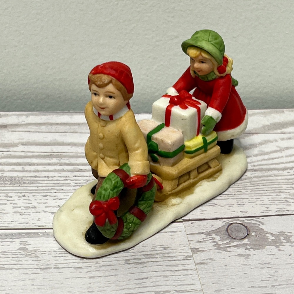 Vintage LEFTON Colonial Village Peter and Patty Gifts on Sleigh Figurine #07328